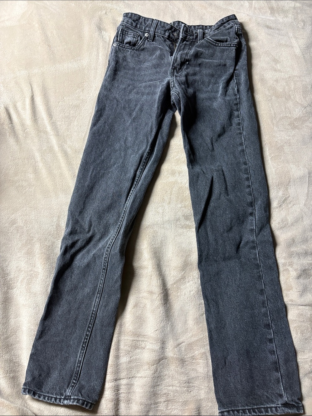 Straight Leg Women's Jeans in Charcoal Black